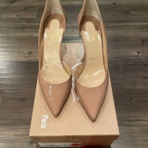 Christian Louboutin pump